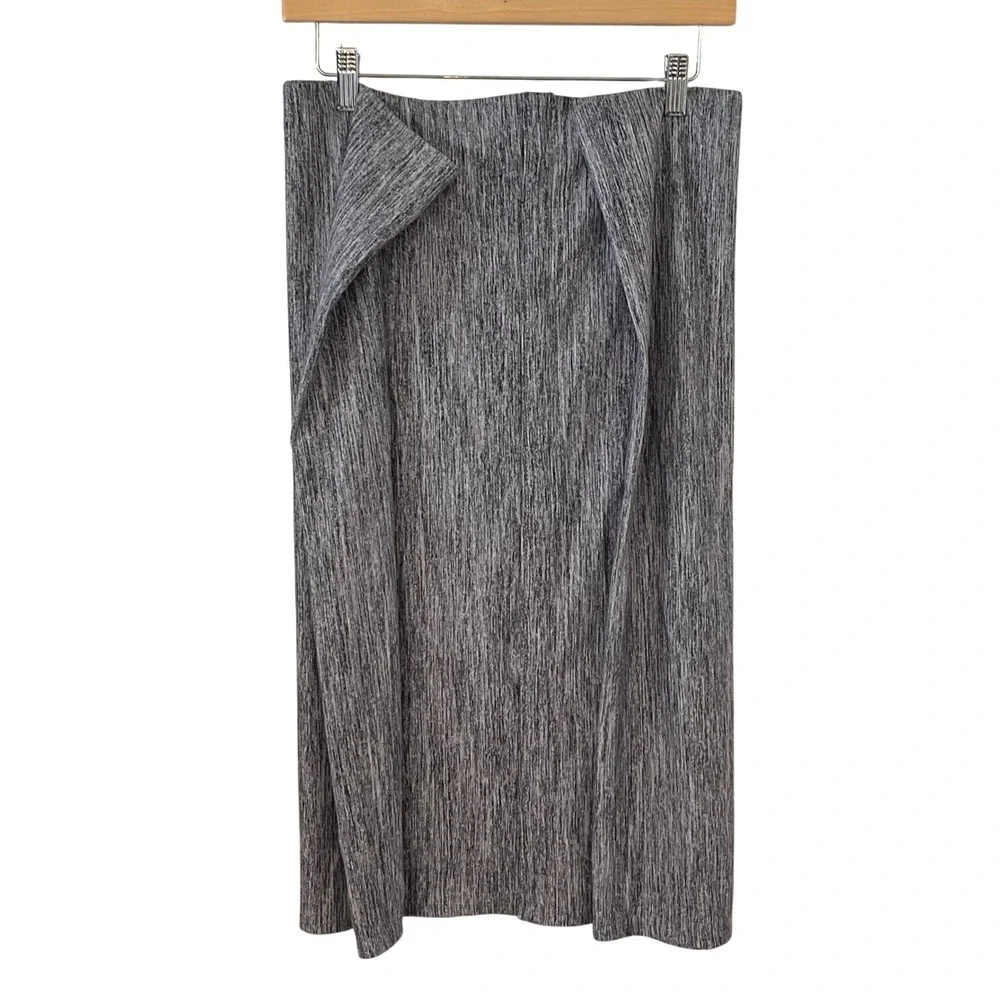 Lululemon Grey‎ Heathered Snap Front Scarf Athletic Casual Womens
